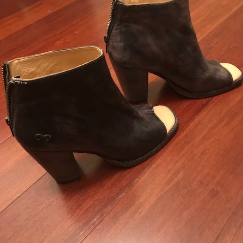 Bed Stu Onset Toe Out Boots size 10